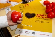 Hospitales Virgen de las Nieves y Clínico San Cecilio impulsan la campaña nacional 'Siente tu ritmo: tómate el pulso'