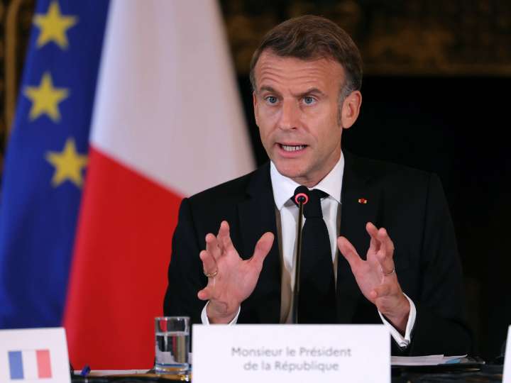 France’s Macron unveils new government ahead of budget deadline