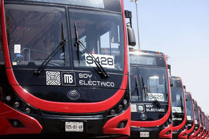 Línea 2 del Metrobús ofrecerá servicio nocturno; así queda el nuevo horario