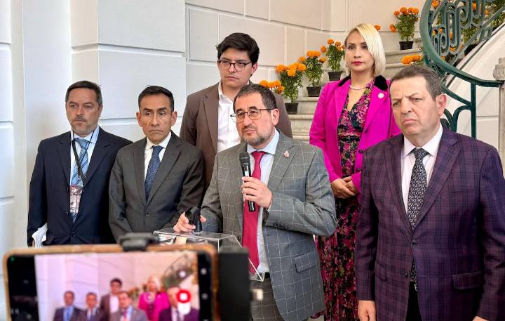 Comparece Cravioto ante el Congreso local; oposición acusa al GCDMX de improvisar