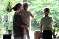 Babysitter's Kids Fall Asleep, Mom Asks If She Still Needs to Pay for 2 Kids