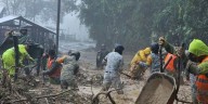 Suman 80 muertos y 18 desaparecidos en cinco estados de México por lluvias