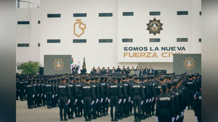 Preside Samuel García graduación de 408 policías de Fuerza Civil