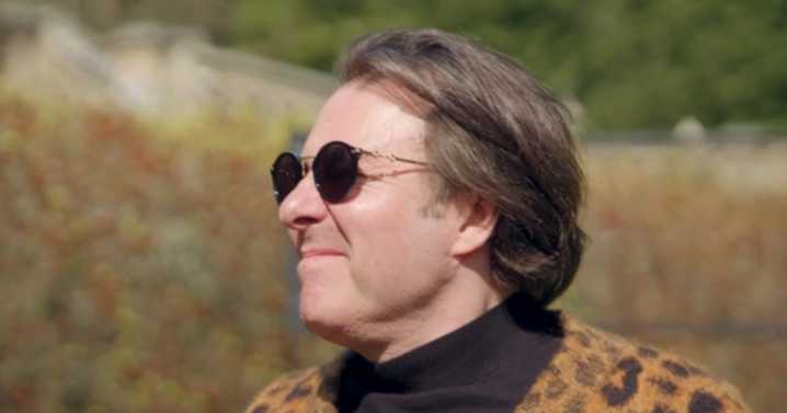 Celebrity Traitors fans distracted by Jonathan Ross' appearance minutes into BBC show