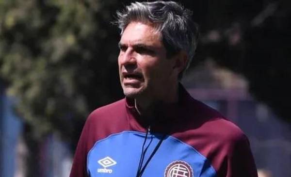 Pellegrino tiene un once para la ida ante la “U”