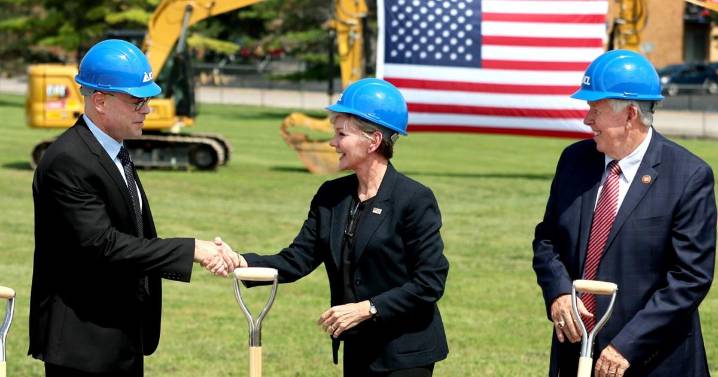 DOE pulls $200M grant from North St. Louis battery plant