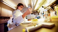 Top drug regulator looks to fix approval process anomaly for first innovator
