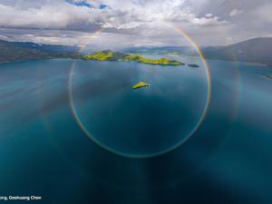 360-rainbow photo wins world weather photography competition