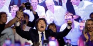 Luego de ganar las elecciones, Milei convocó a legisladores y gobernadores de otros partidos para acordar las reformas