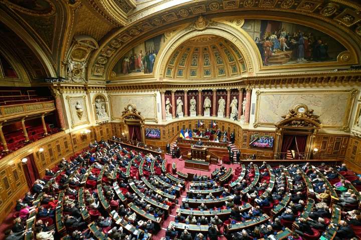 French senators urge action against rising anti-Christian attacks in the country