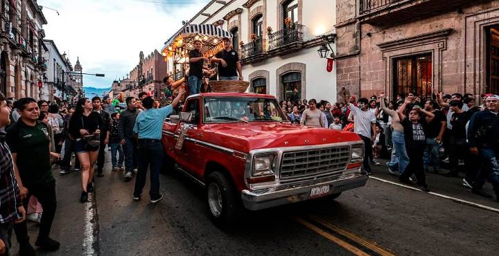 Repartidas, más de 70 mil piezas de pan en caravana en Morelia