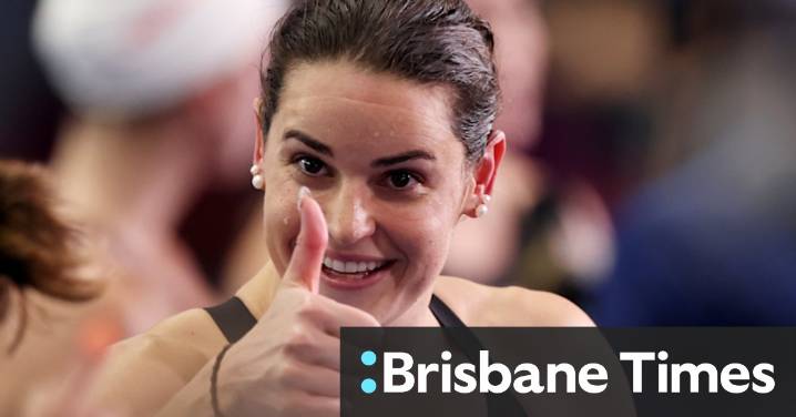 Mollie O'Callaghan: Stuns swimming world with short-course 200m freestyle record in Illinois
