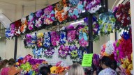 Floristas del Mercado Municipal reportan buenas ventas previo al día de muertos