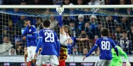 El golazo de chilena de Panichelli en el empate del Estrasburgo en la Conference League: los asombrosos números del argentino