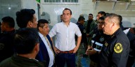 José Jerí es criticado por mega operativo simultáneo en penales: “Esto es de manual y poco serio”