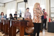 Para la UCR di Nápoli "se esconde" para "evitar el costo político" por el desembarco de Clarin