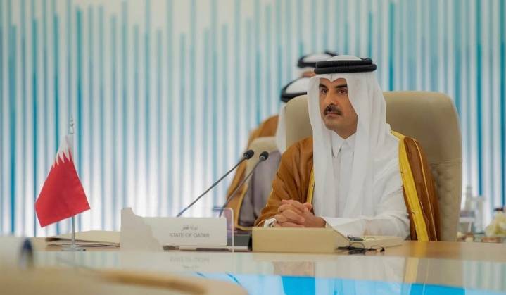 El avión Boeing 747 del emir de Qatar es tan grande que lo llaman el palacio volador y cierran aeropuertos enteros para que aterrice