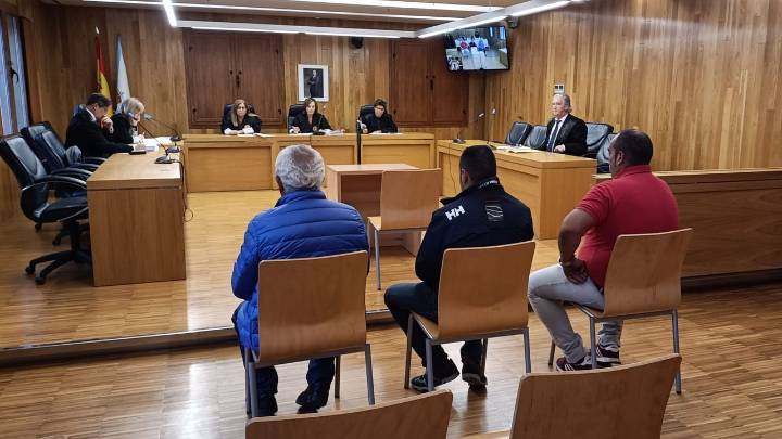 Un informe europeo denuncia que un concejal del PP de Guntín que explotó a inmigrantes cobró 283.000 euros de la PAC estando ya investigado y condenado
