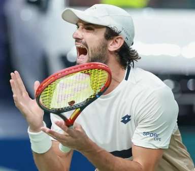 Increíble triunfo: Vacherot, número 204 del mundo, vence a su primo y conquista Shanghái