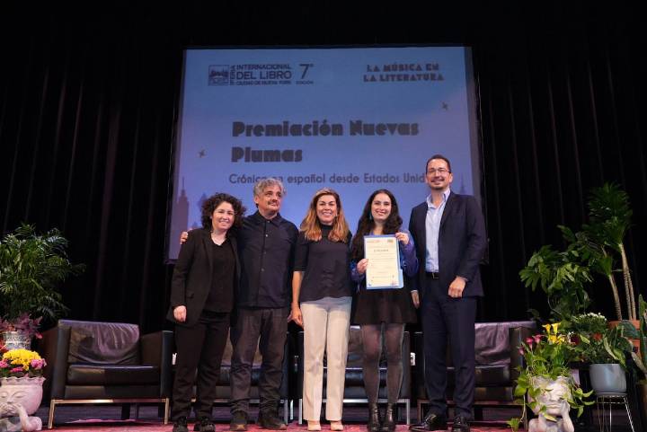 Ana María Betancourt gana el primer Premio Nuevas Plumas Estados Unidos de periodismo