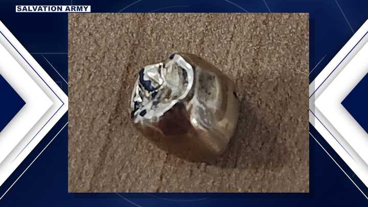 Anonymous donor leaves gold tooth at Arizona Salvation Army