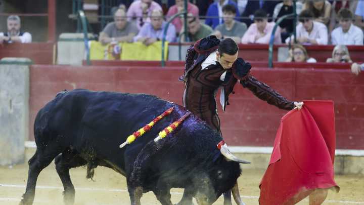Otro vacío de casta y de toreo en la última corrida de toros de la Feria de Zaragoza