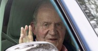 Don Juan Carlos regresa hoy a España en plena polémica por la publicación de sus memorias