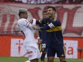 El caliente cruce entre Paredes y el hijo de Chiqui Tapia: forcejeo, amarilla para los dos y roja en la siguiente jugada