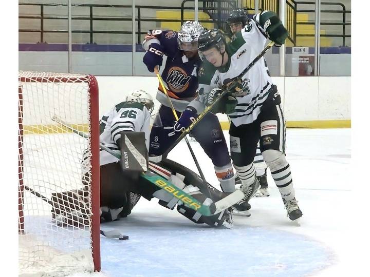 Akwesasne Wild get a first win against the Arnprior Rivermen