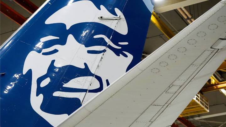 Alaska Airlines resumes operations after IT outage
