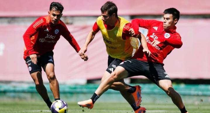 Atención, Manuel Barreto: la posible alineación de Chile para enfrentar a Perú en La Florida