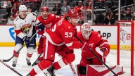 Detroit Red Wings win third straight, beat Florida Panthers, 4