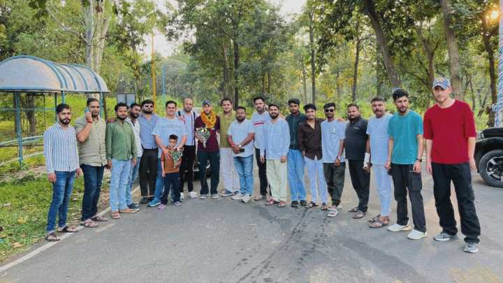 Kashmiri man who rescued BJP worker’s family during Pahalgam attack gets hero’s welcome in Chhattisgarh