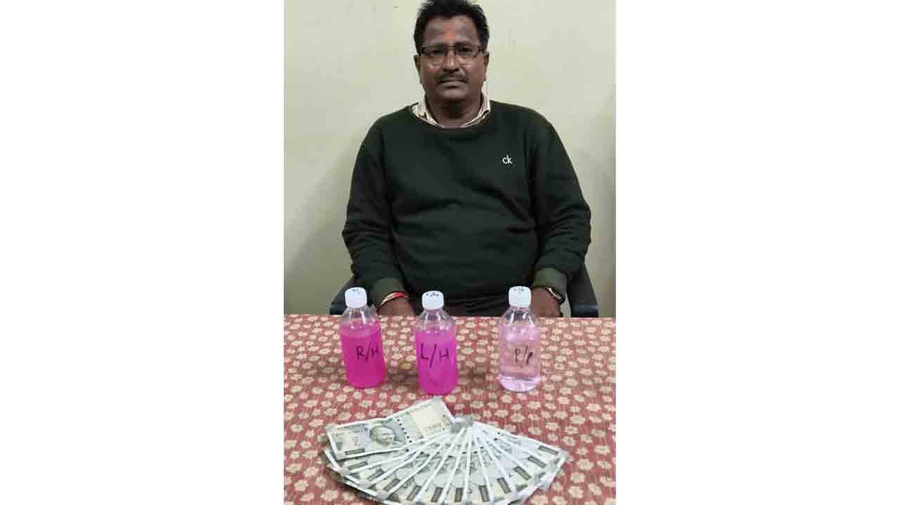 Electricity Department Official Held For Accepting Bribe Of Rs. 6,000 In Pedda Amberpet