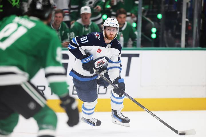 Winnipeg Jets ink star winger Kyle Connor to eight