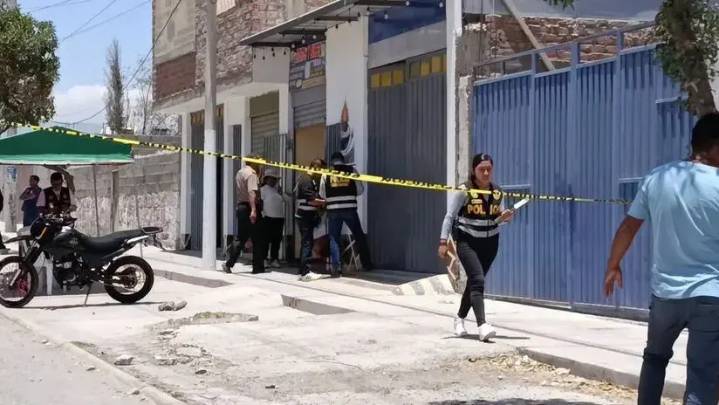 Arequipa: Un hombre es asesinado por intentar defender a su padre de ser asaltado en un restaurante
