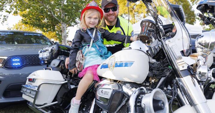 Slidell police 'Night Out' is big hit with the kids