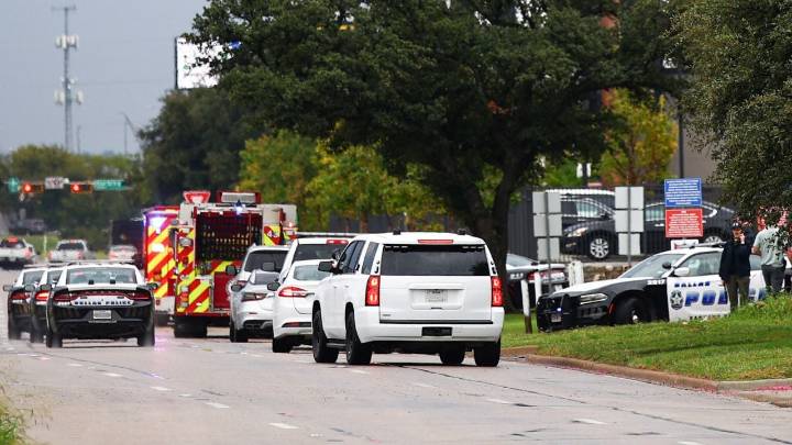 Inmigrante muere tras una semana del tiroteo de ICE en Dallas en el que fue herido; un venezolano está hospitalizado