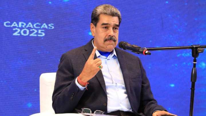 Venezuela construirá mini satélite espacial
