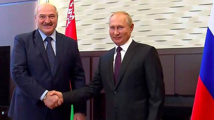 Lukashenko destacó contribución de Putin al fortalecimiento de Rusia