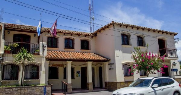 "Comerciantes sin habilitación" encabezan protesta contra los controles municipales