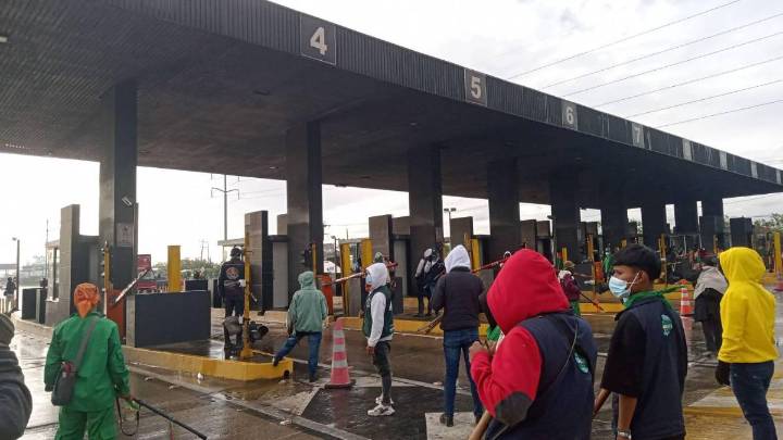 Protestas en Bogotá: indígenas mantienen ocupación en edificios del Estado y manifestaciones se extienden a TransMilenio