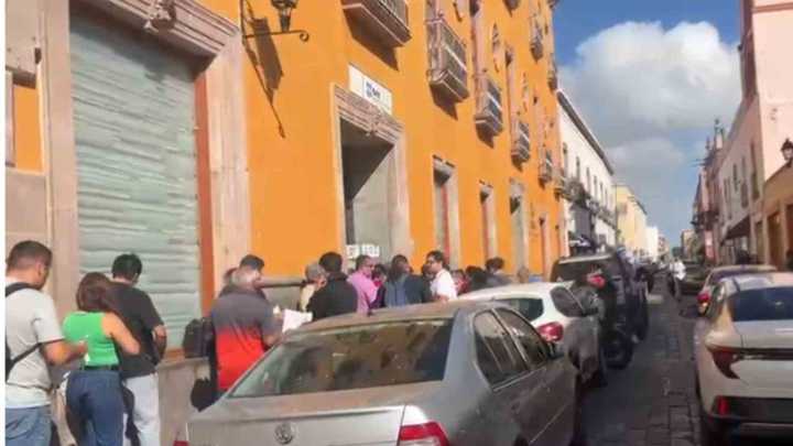 Agricultores Tomaron Oficinas del SAT Querétaro en Manifestación; ¿Qué Fue lo que Pasó?