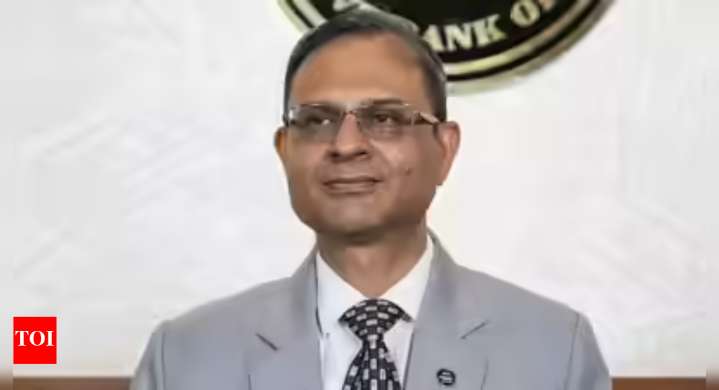 Gold as 'new barometer': RBI Guv says gold prices reflect global uncertainty as crude did earlier; warns of global equity market correction