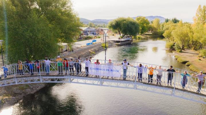 El proyecto que enseña a valorar el agua y ya capacitó a más de 58 mil personas en la Patagonia