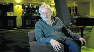 Julio Llamazares: "Mi padre vivió toda la vida con el frío de Teruel metido en el alma"