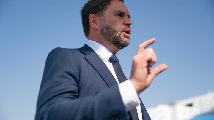 Trump enfría el sueño de un tercer mandato: "Me encantaría, pero es mejor la opción Vance