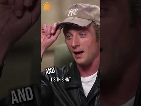 Jeremy Allen White on the importance of Bruce Springsteen’s Yankees hat #shorts