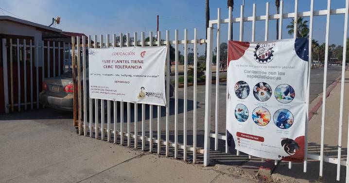 Atienden reporte por arma de fuego en plantel de Ensenada