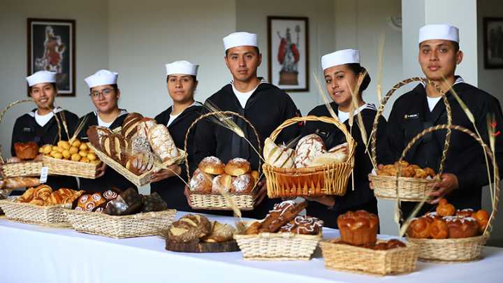 Más de 800 chalacos fueron beneficiados con Taller de Panadería “Pan a la Chalaca”